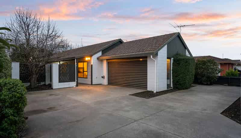 72 Sarabande Avenue, Redwood