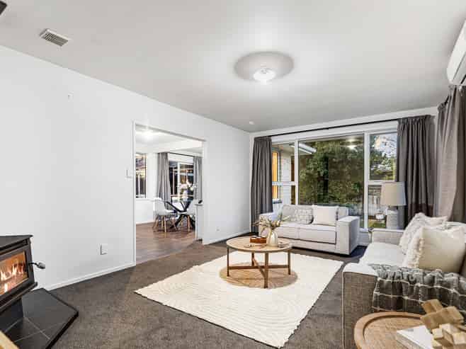 9 Loreto Place, Hornby
