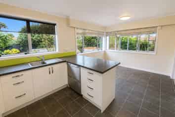 6 Tybalt Street, Stratford