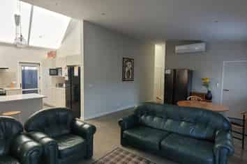 Hawkes Bay - Address withheld