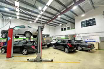 215M² WAIRAU WORKSHOP  EX-AUTOMOTIVE
