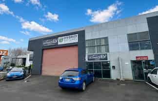 215M² WAIRAU WORKSHOP  EX-AUTOMOTIVE
