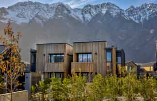 24/2 McKinlay Lane, Jacks Point