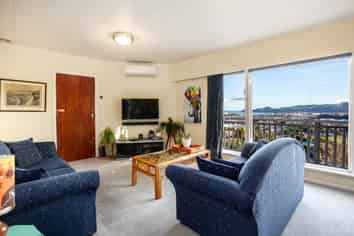 3 Barretts Way, Miramar