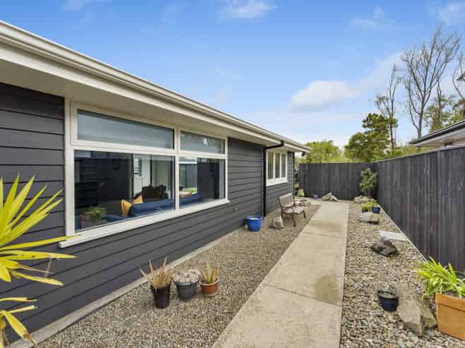 16 Ivy Lane, Kelvin Grove