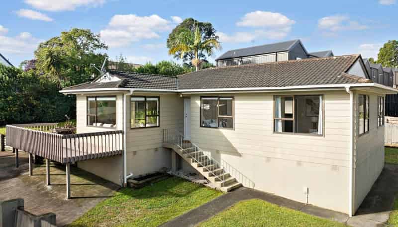 9 Glucina Place, Glen Eden