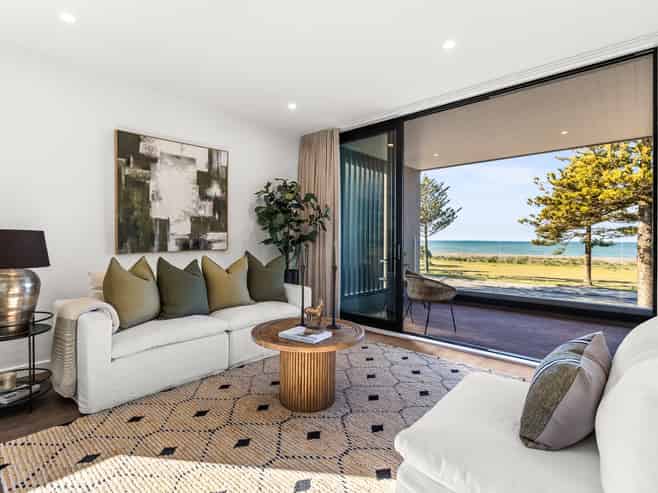 621A Marine Parade, Napier South