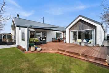  43 Eastfield Drive, Lincoln