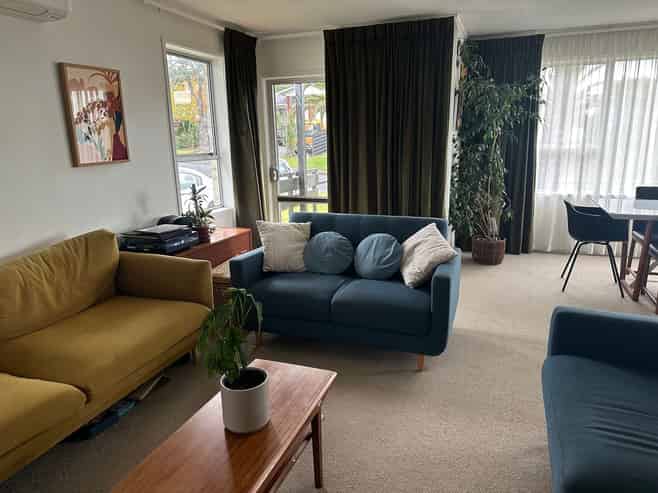 19 Taitua Drive, Te Atatu South