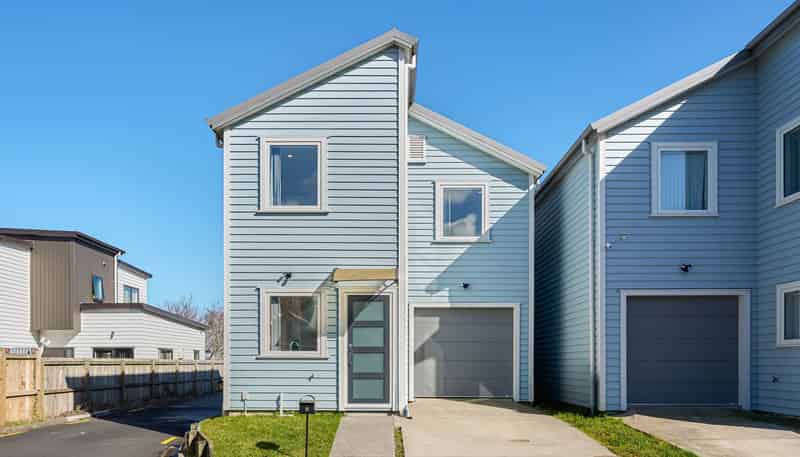 6 Riroriro Close, Papakura