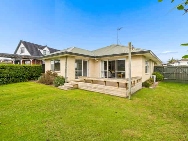 22 Len Garlick Place, Papakura