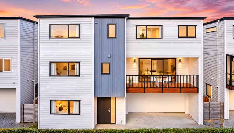 32B Ennismore Road, Mount Albert