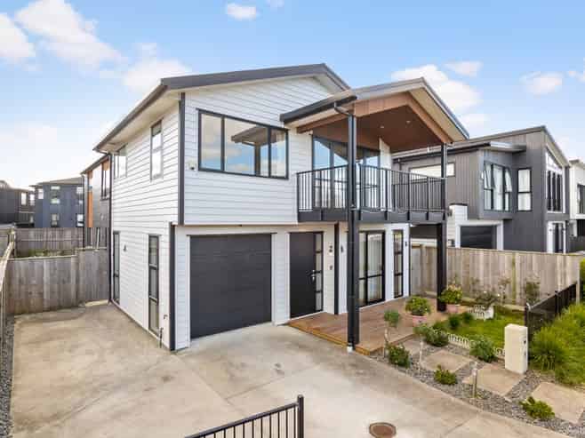 11 Picnic Point Road, Hobsonville