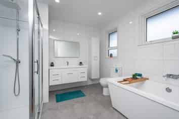 52 Kiwi Crescent, Tawa