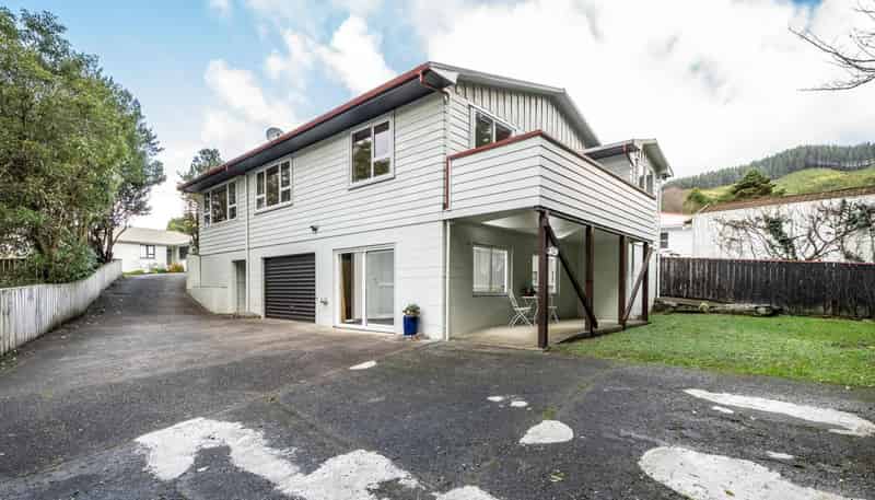 52 Kiwi Crescent, Tawa
