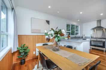 52 Kiwi Crescent, Tawa