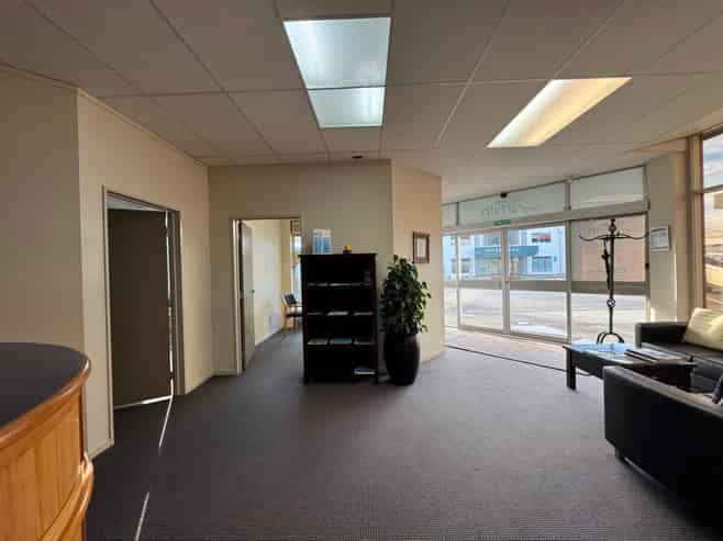 Prominent Broadway Office With 14 Car Parks