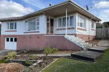 62 Anzac Road, Morningside