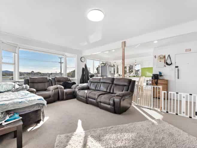 74 McLeod Road, Te Atatu South