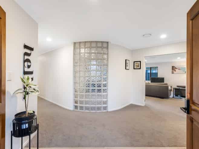 11 Wayne Francis Drive, East Tamaki