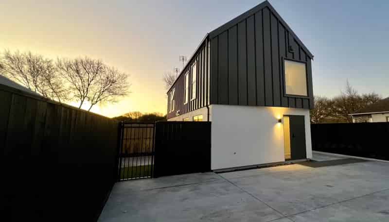 2/14 Moule Street, Addington