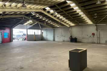 Versatile Industrial Facility 