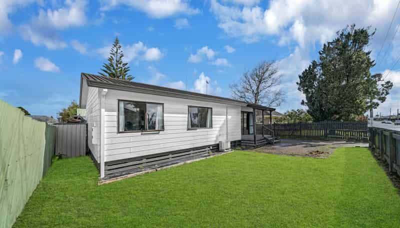 2/60 Cargill Street, Papakura