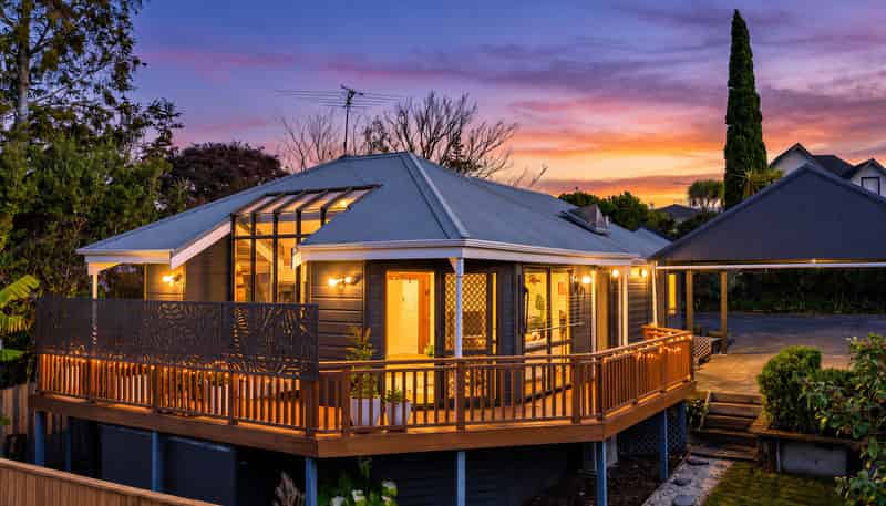 212 Norman Lesser Drive, Saint Johns