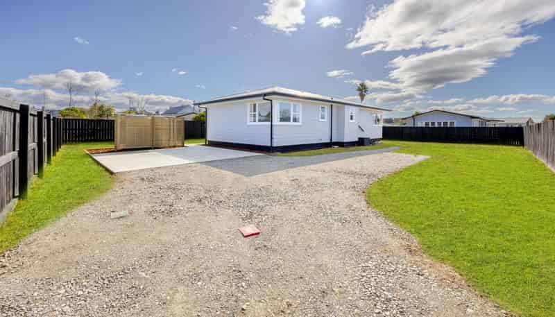 9 Latham Stubbs Crescent, Waipawa