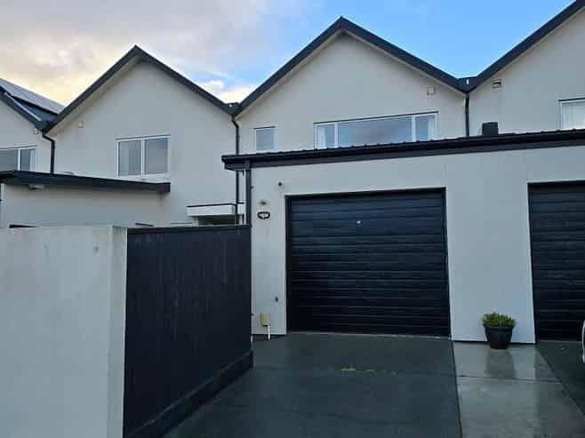 17 Albert Sheppard Close, Yaldhurst