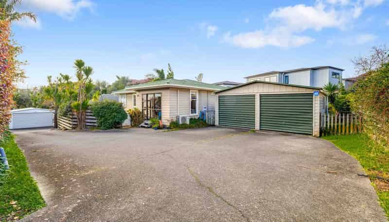 A/1 Glenford Lane, Te Atatu Peninsula