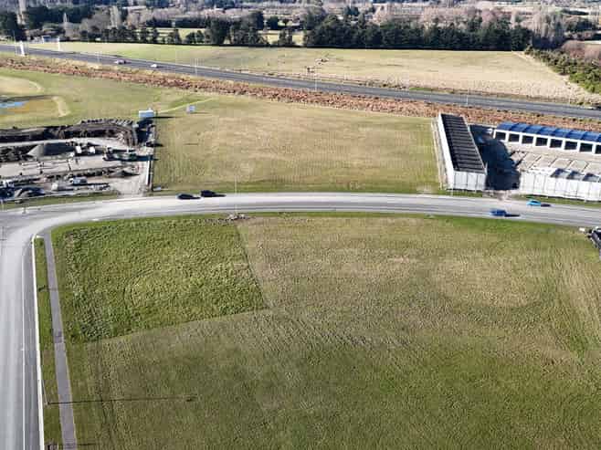 Prime industrial corner site