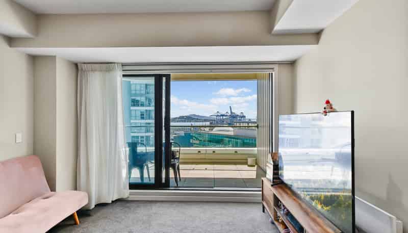 1019/41 Beach Road, Auckland Central