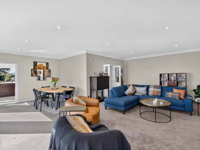 128 Princes Drive, Britannia Heights