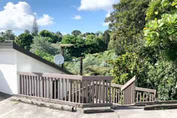 23R Hendry Avenue, Hillsborough