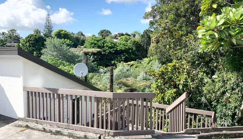 23R Hendry Avenue, Hillsborough