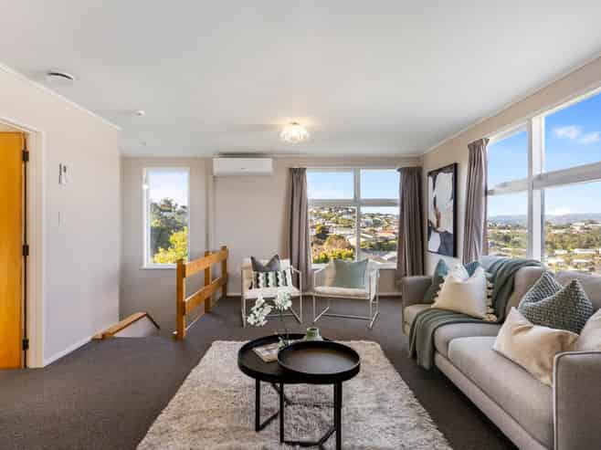 44 Acacia Avenue, Maungaraki