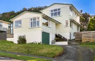 44 Acacia Avenue, Maungaraki