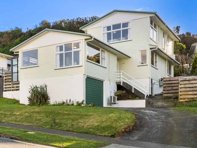 44 Acacia Avenue, Maungaraki