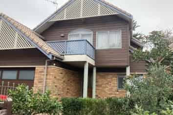 72 Memorial Drive, Hamilton East