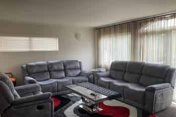 72 Memorial Drive, Hamilton East