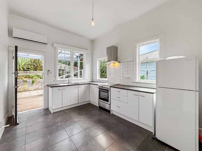 1/14 Kenwyn Terrace, Newtown