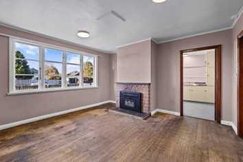 16 Beach Road, Hampstead