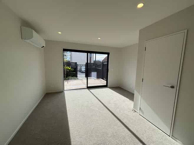 22B Lancaster Road, Beach Haven