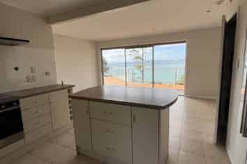 10 Sykes Avenue , Hatfields Beach