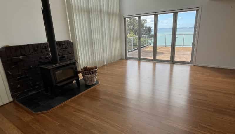 10 Sykes Avenue , Hatfields Beach