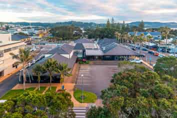 RARE OWNERSHIP OPPORTUNITY IN OREWA