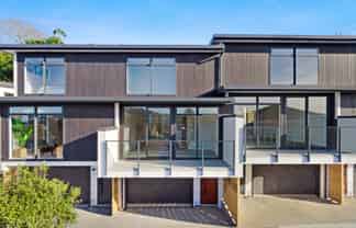 7/37  Woodland Road , Johnsonville