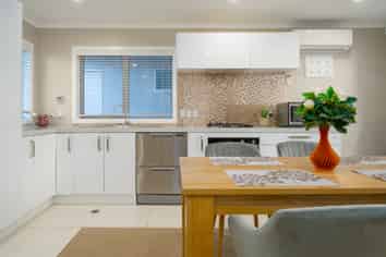 3/113 Moorefield Road, Johnsonville