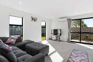 15 Rolleston Drive, ROLLESTON